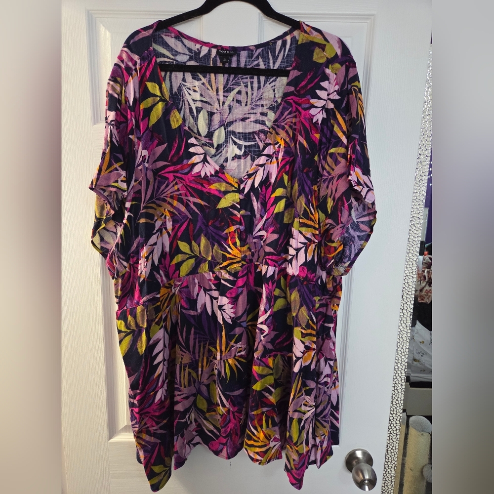 torrid Purple Floral Leaf Print Top